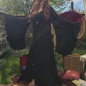 Romantic Black Maxi Duster